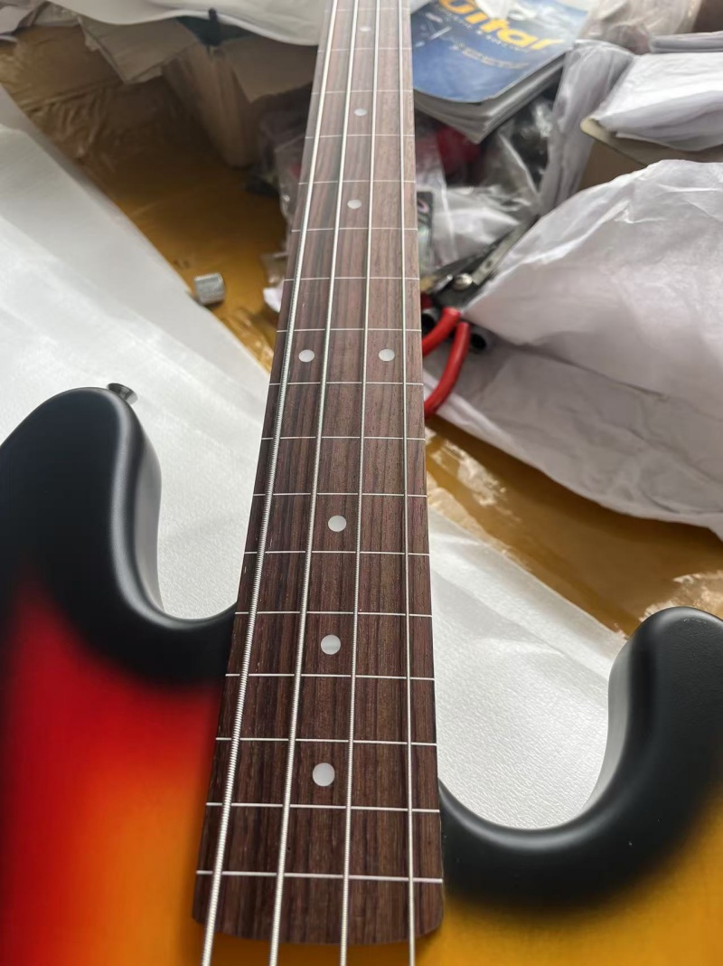 Entrega gratuita de bajo eléct - Bass Guitar Fretless reseña y precio
